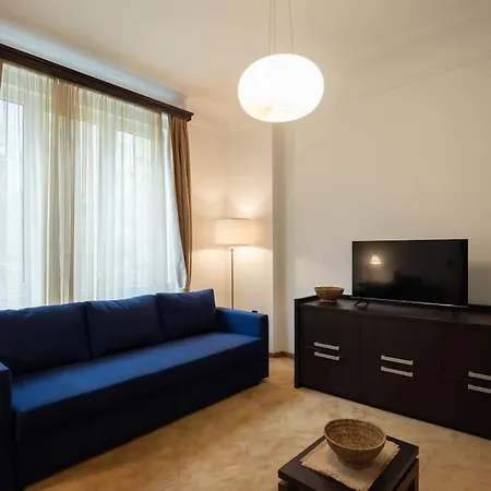 Center Lux V Apartment