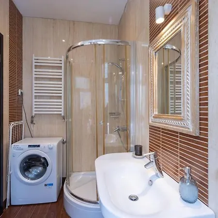 Apartment Center Lux V